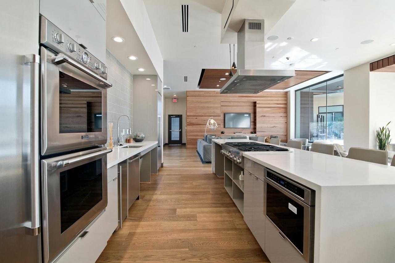 Global Luxury Suites At Downtown 마운틴뷰 외부 사진