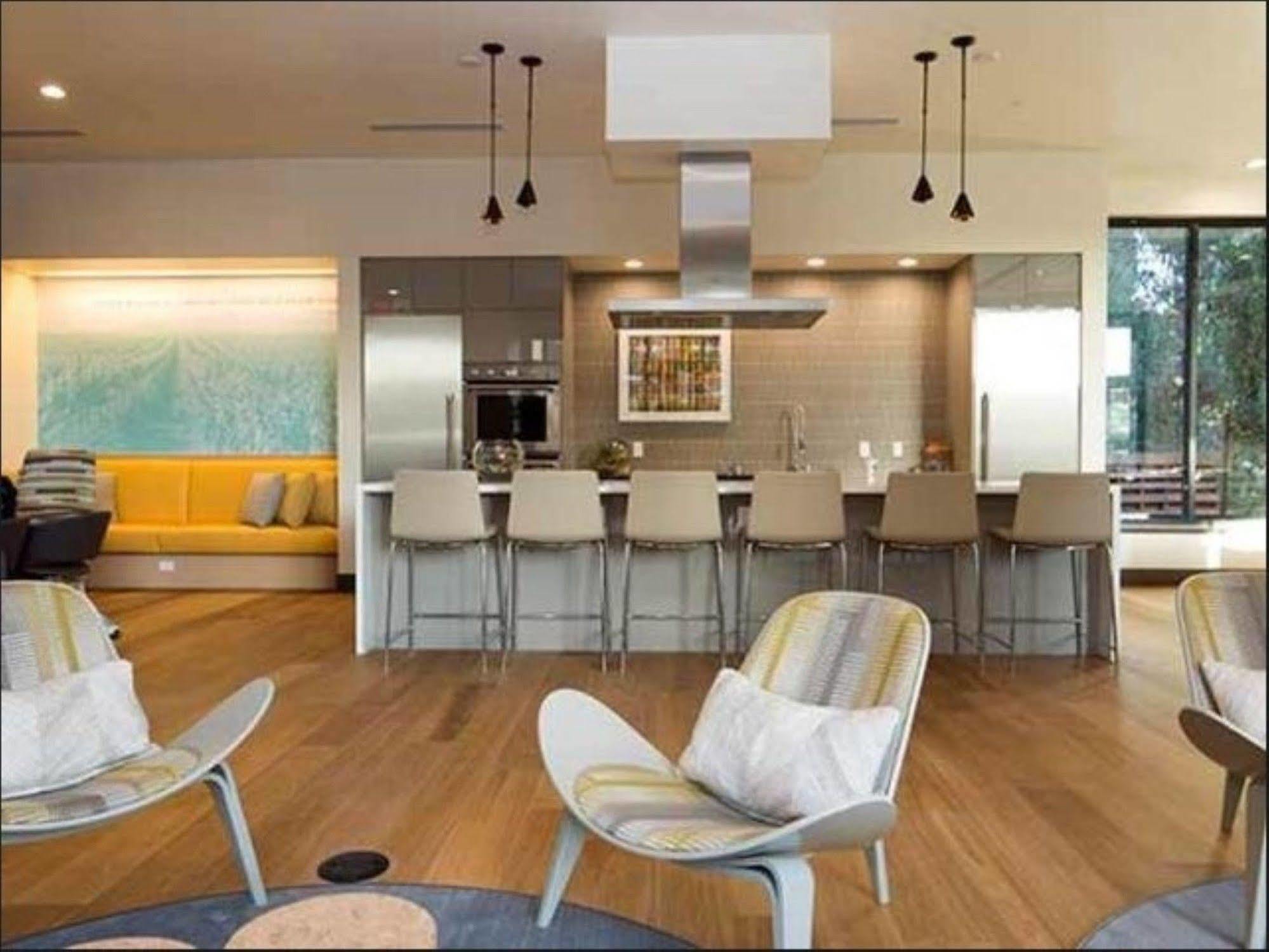 Global Luxury Suites At Downtown 마운틴뷰 외부 사진