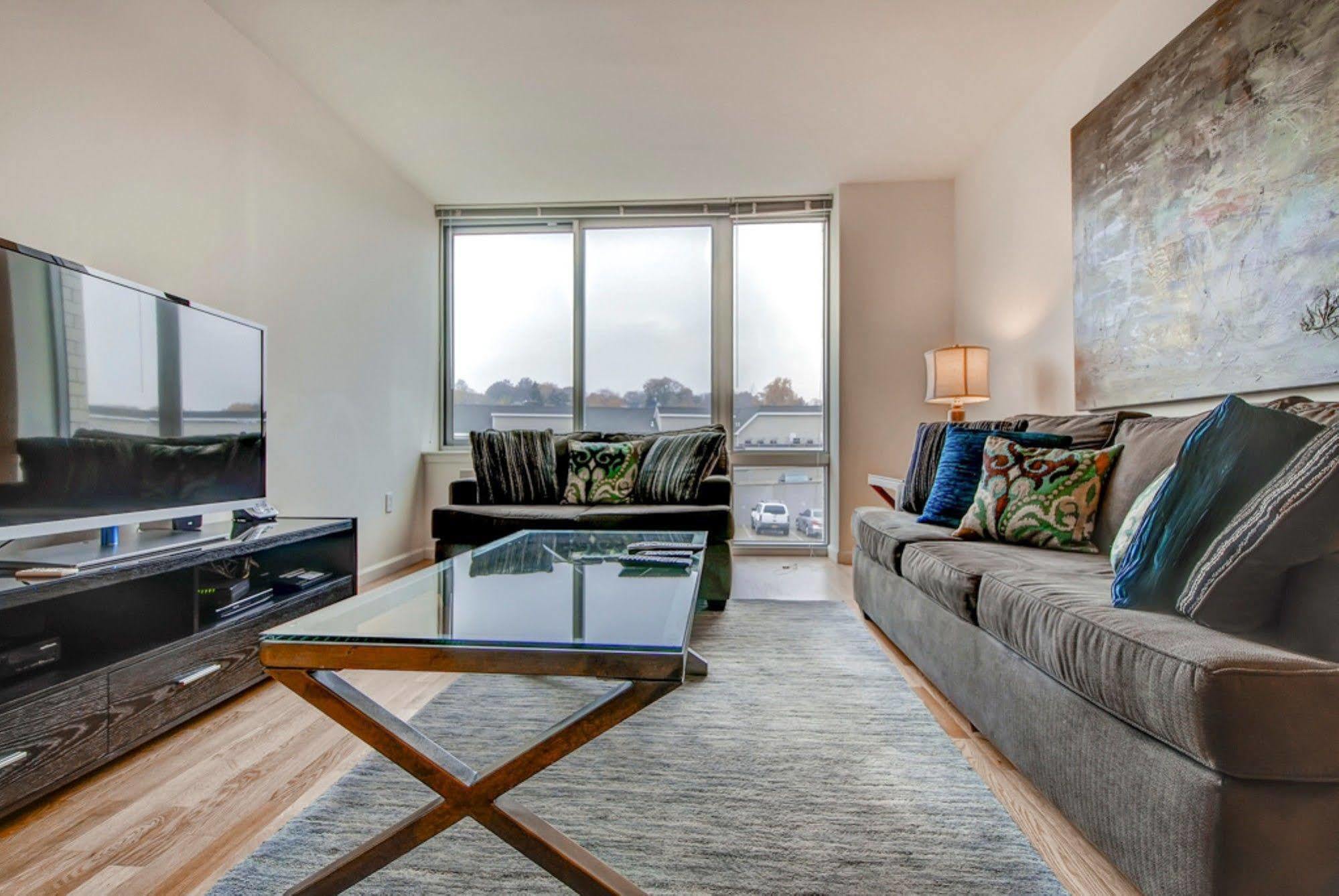 Global Luxury Suites At Downtown 마운틴뷰 외부 사진