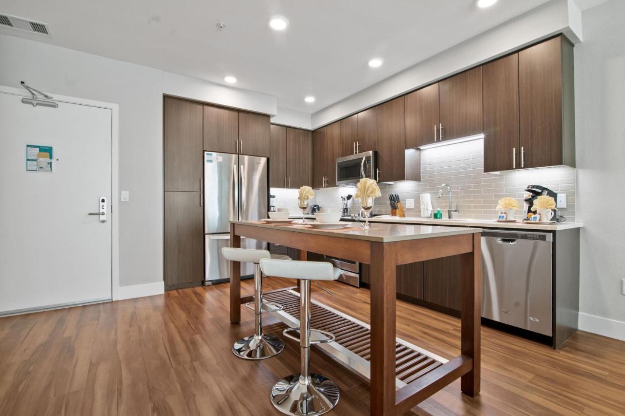 Global Luxury Suites At Downtown 마운틴뷰 외부 사진